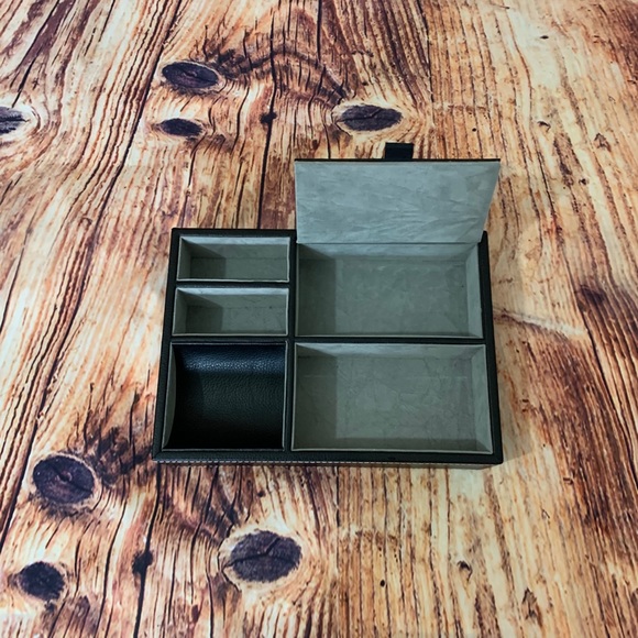 Valet It Will Help you to Organize your Valuables - Picture 6 of 8